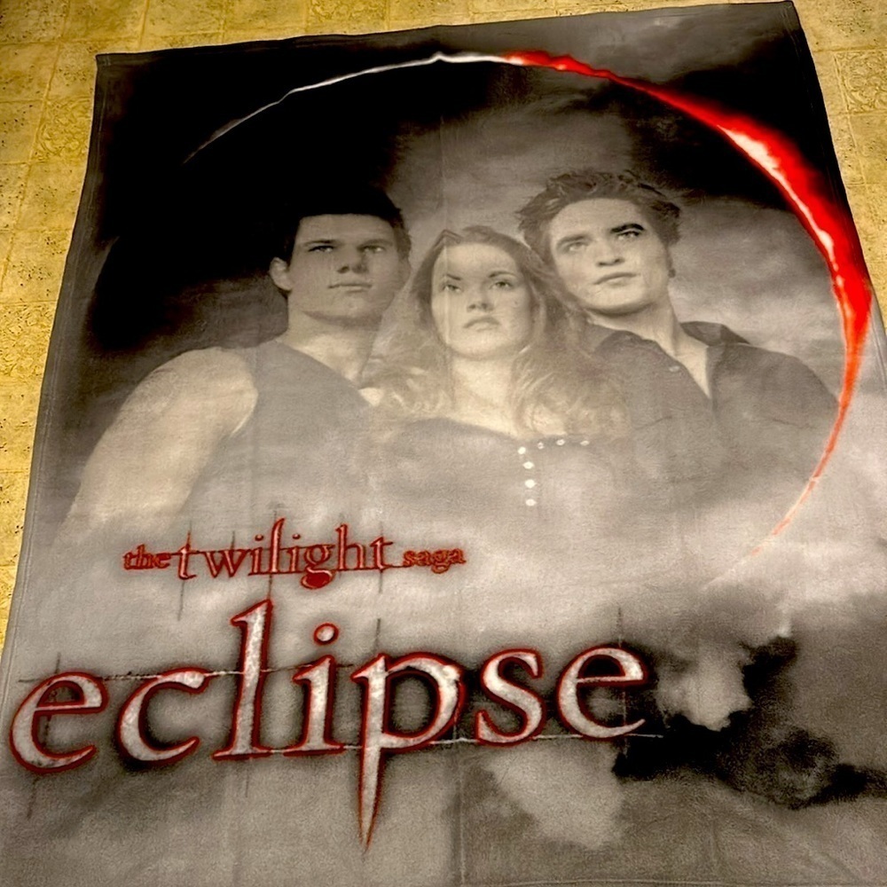 ⭐⭐Twilight Eclipse Blanket NWOT⭐⭐